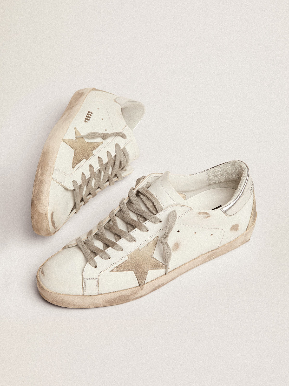 Men's Leather Low-Top Trainers with Gold-Tone Star
