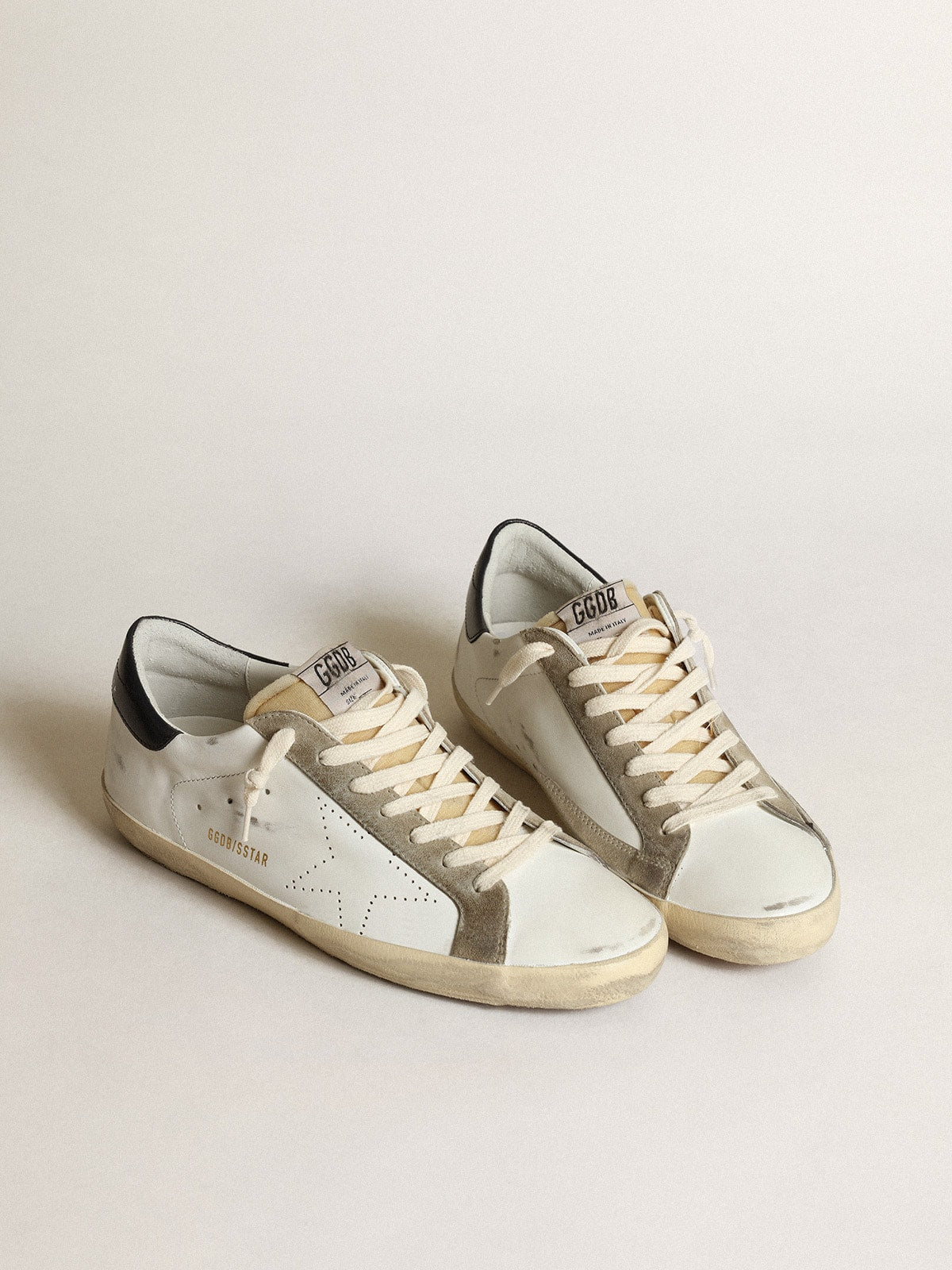 Men's Leather Low-Top Trainers with Perforated Star