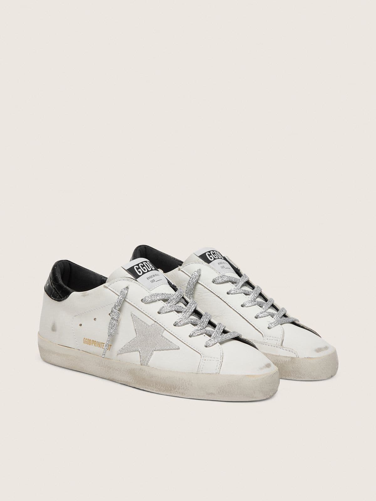 Women's Distressed Leather Low-Top Sneakers